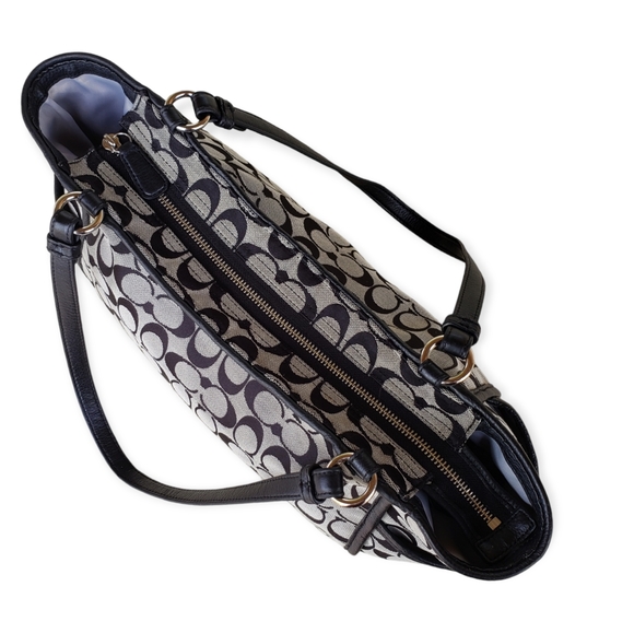 💯 COACH Signature Jacquard Tote - Picture 6 of 16